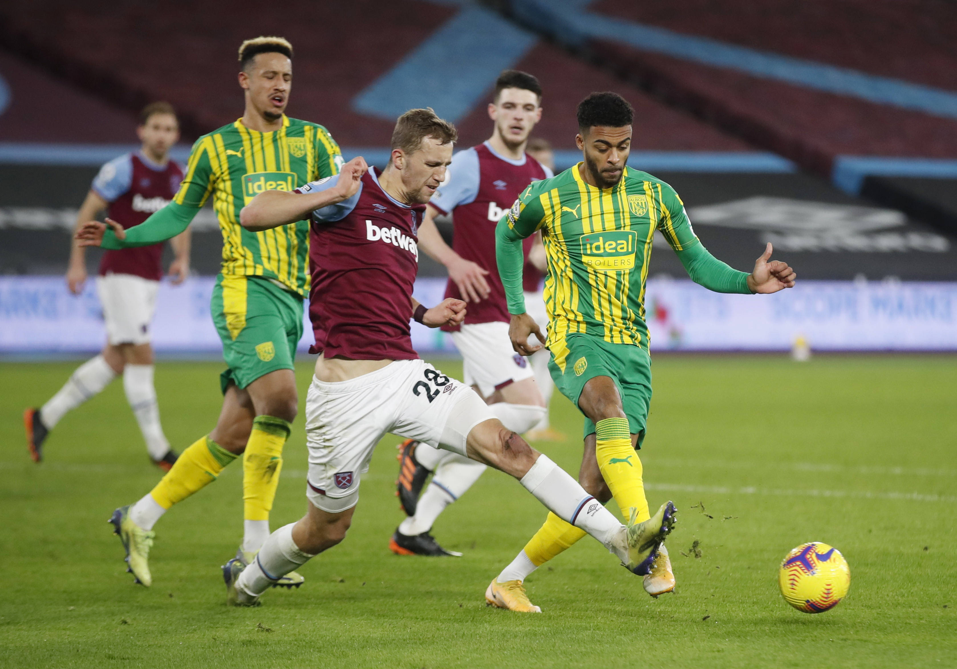 也不愿轻易 也不愿轻易